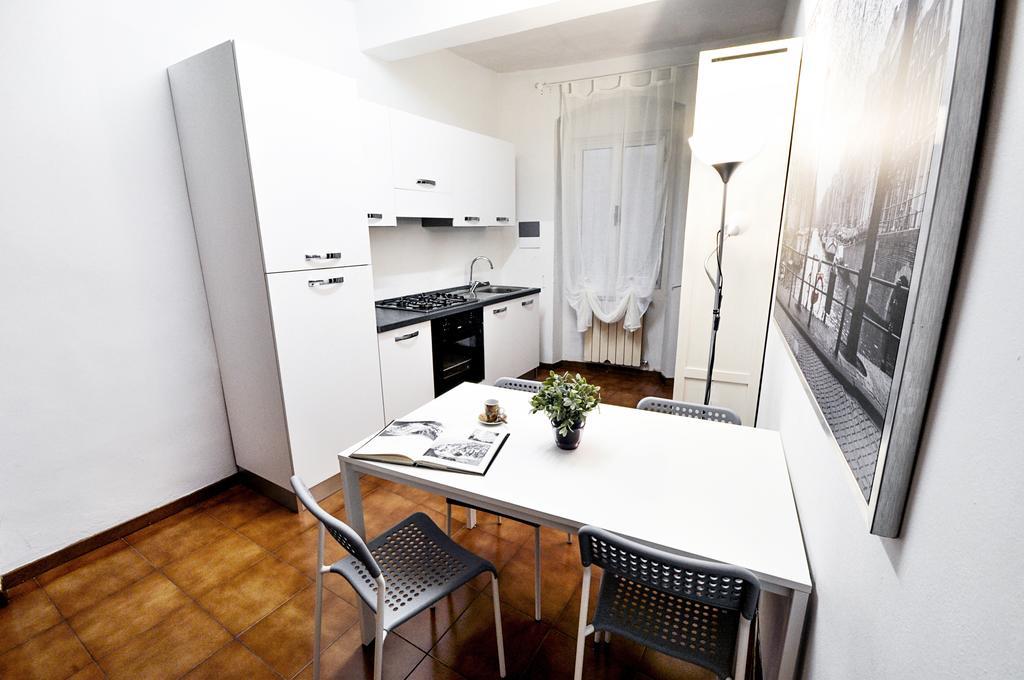 Uffizi Apartment Florens Rum bild